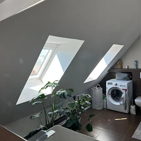 Urban Zenhouse No 2-breakfast Optional Apartament