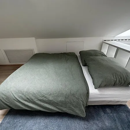 Urban Zenhouse No 2-breakfast Optional *